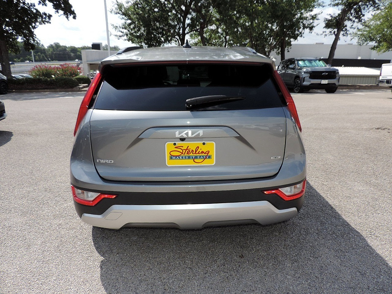 Used 2024 Kia Niro LX FWD image 6