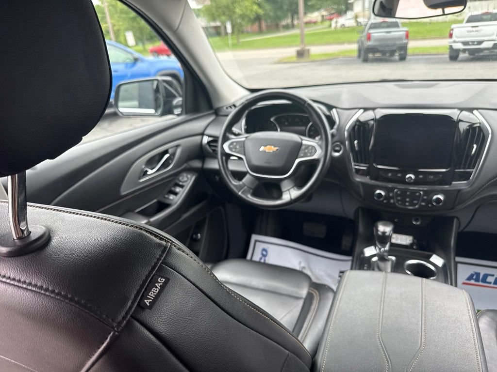 Used 2021 Chevrolet Traverse LT AWD/4WD image 15