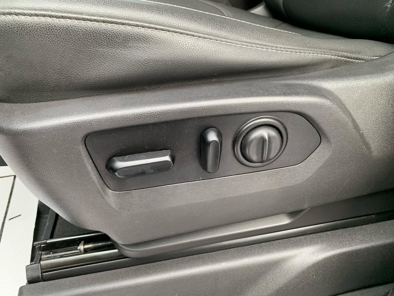 Used 2021 Chevrolet Silverado 1500 LT Trail Boss w/ Convenience Package II image 16