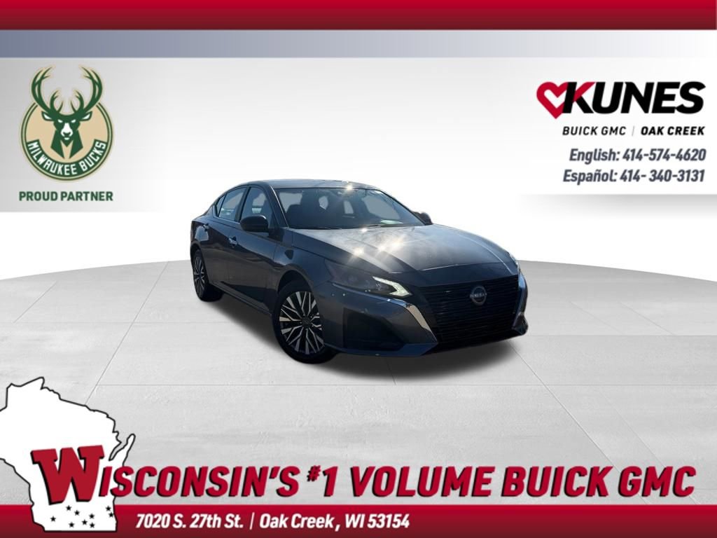 Used 2025 Nissan Altima 2.5 SV video 1