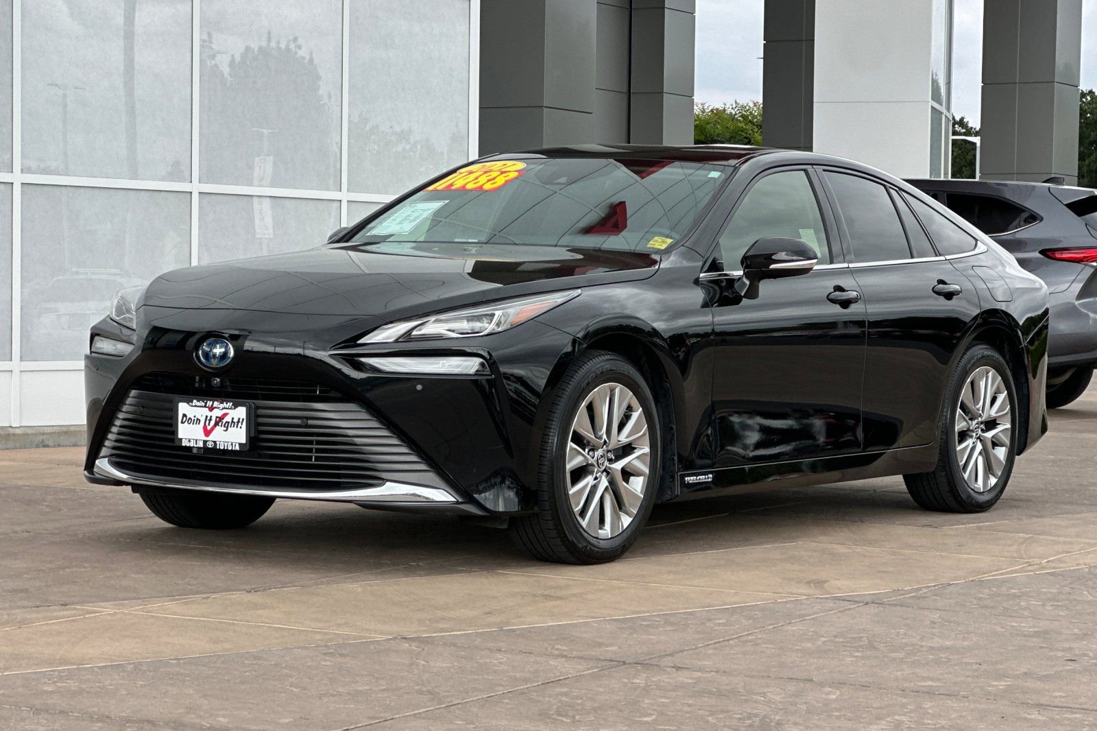 Certified 2021 Toyota Mirai w/ Advanced Technology Package RWD image 10