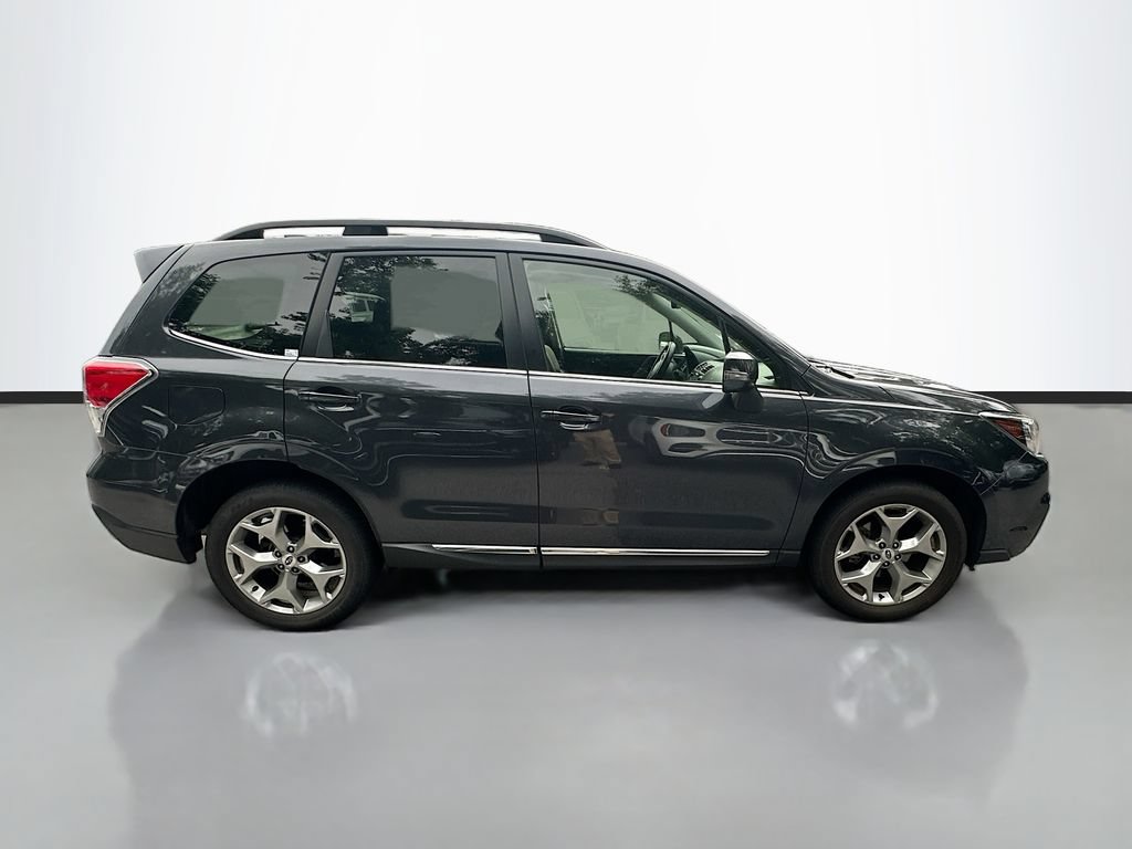 Used 2017 Subaru Forester 2.5i Touring AWD/4WD image 4