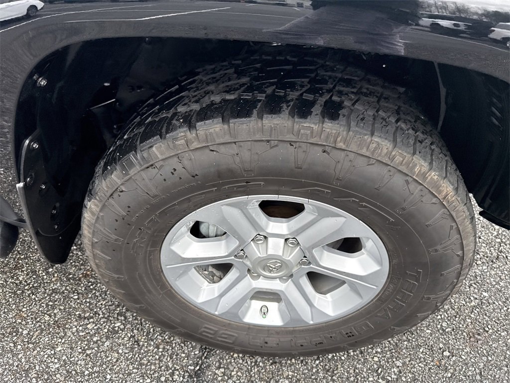 Used 2019 Toyota 4Runner SR5 image 12