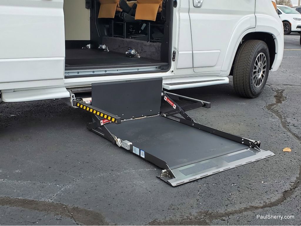 New 2023 RAM ProMaster 2500 w/ Driver Convenience Group image 30