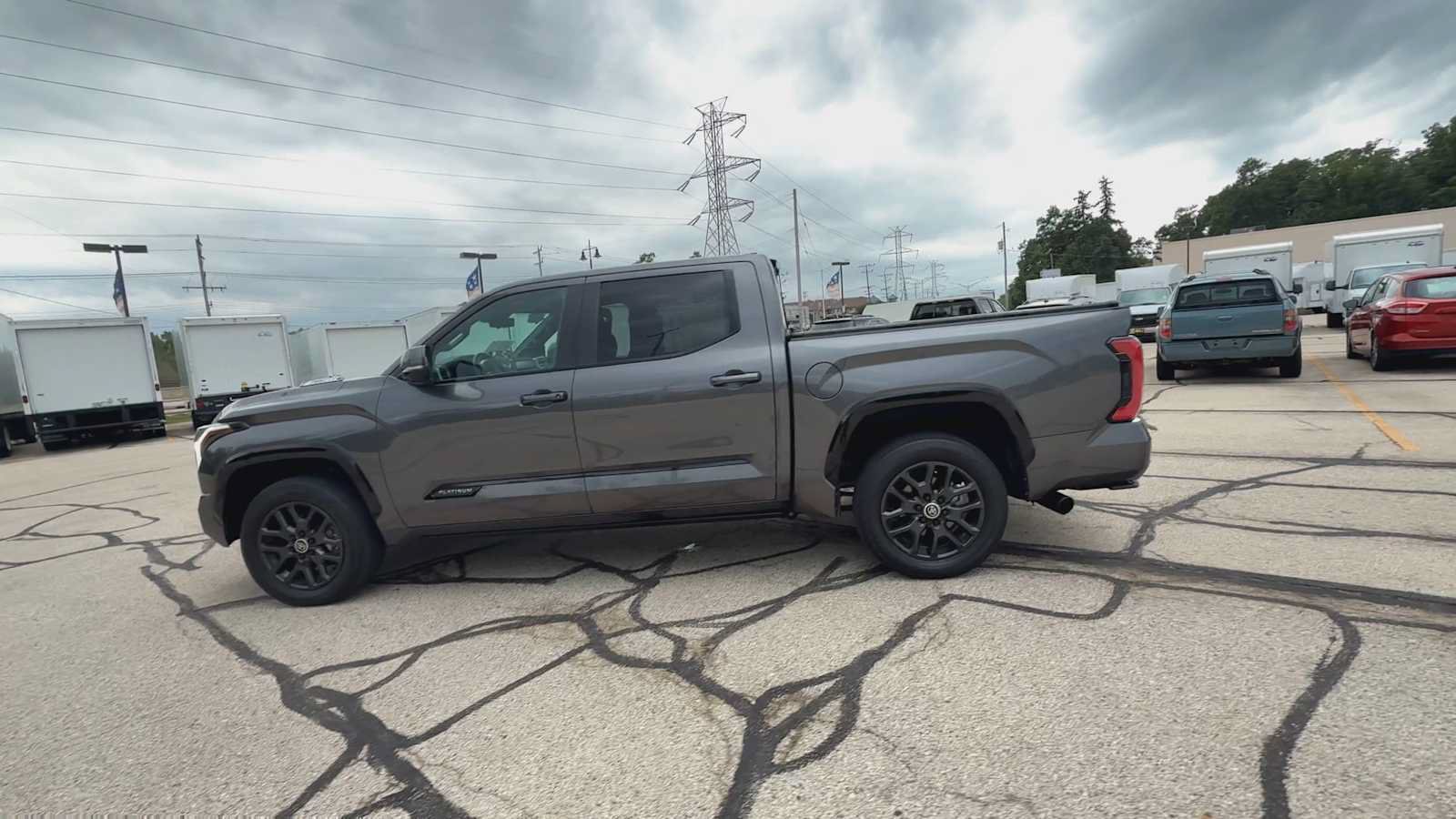 Used 2024 Toyota Tundra Platinum AWD/4WD image 5