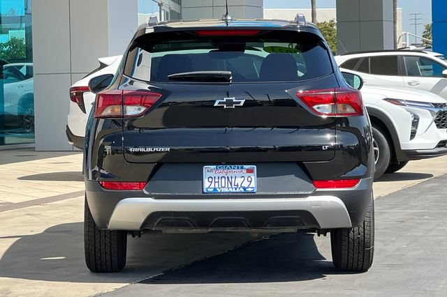 Used 2023 Chevrolet TrailBlazer LT w/ Convenience Package FWD image 5