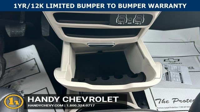 Used 2024 Chrysler Pacifica Touring-L FWD image 33