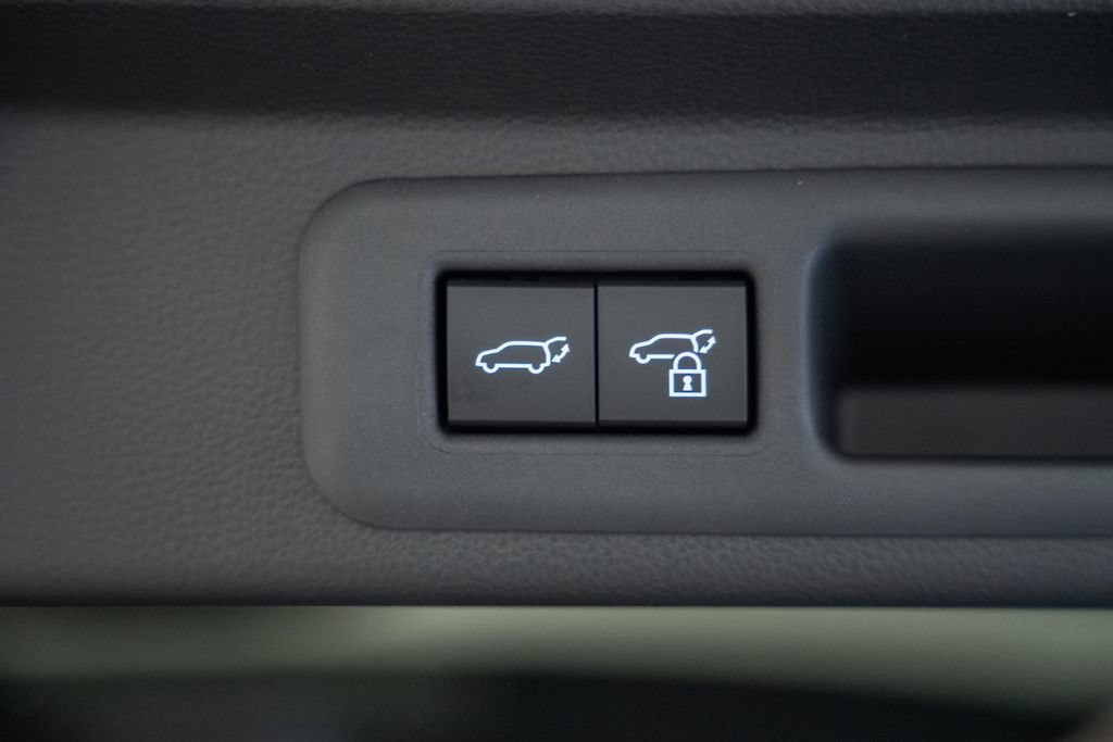 New 2026 Toyota Sequoia Platinum AWD/4WD image 10