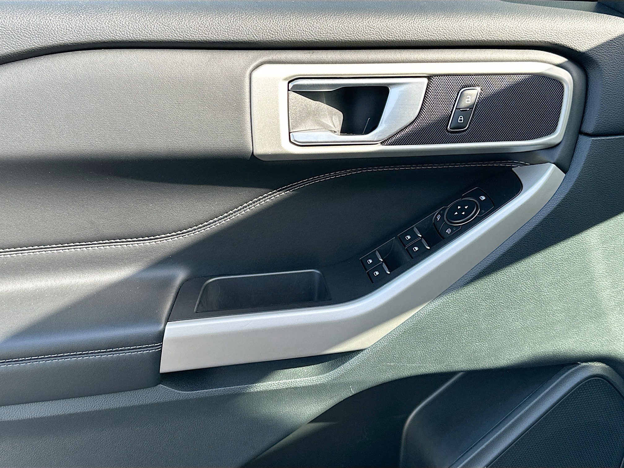 Certified 2023 Ford Explorer XLT w/ Equipment Group 202A image 17