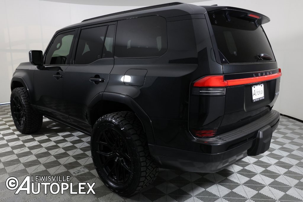 Used 2025 Lexus GX 550 w/ Accessory Package (Z1) image 7