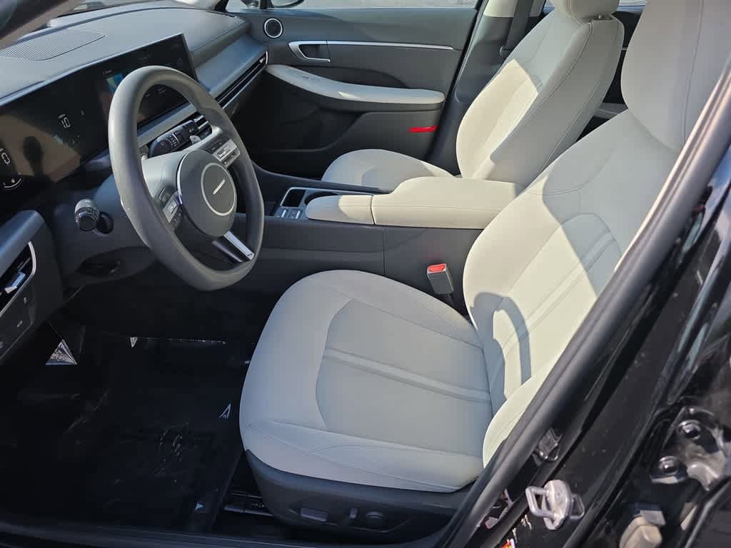 Used 2024 Hyundai Sonata SEL FWD image 15