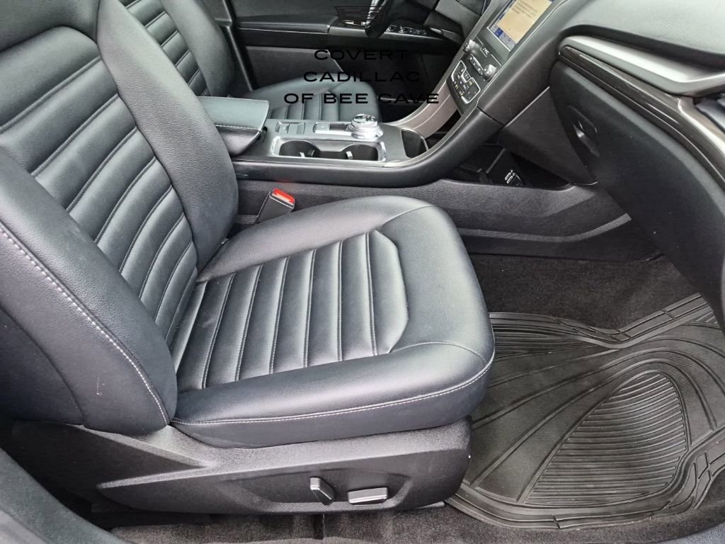 Used 2019 Ford Fusion SEL image 18