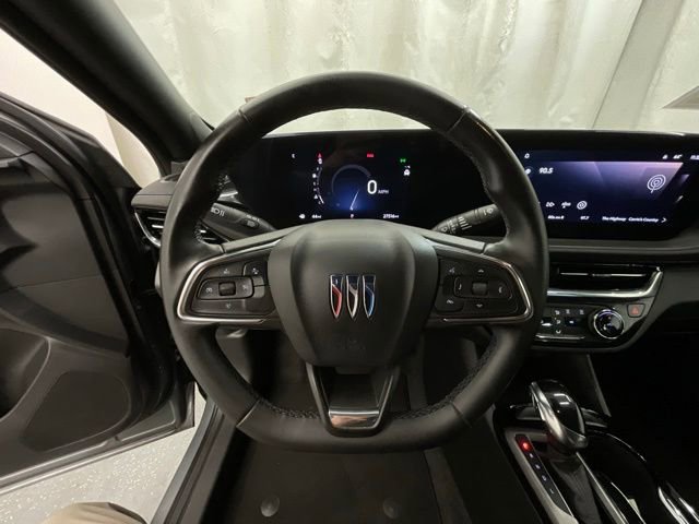 Used 2025 Buick Envista Sport Touring FWD image 11