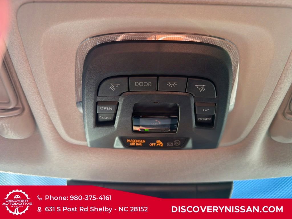 Used 2023 Toyota Corolla Cross XLE image 28