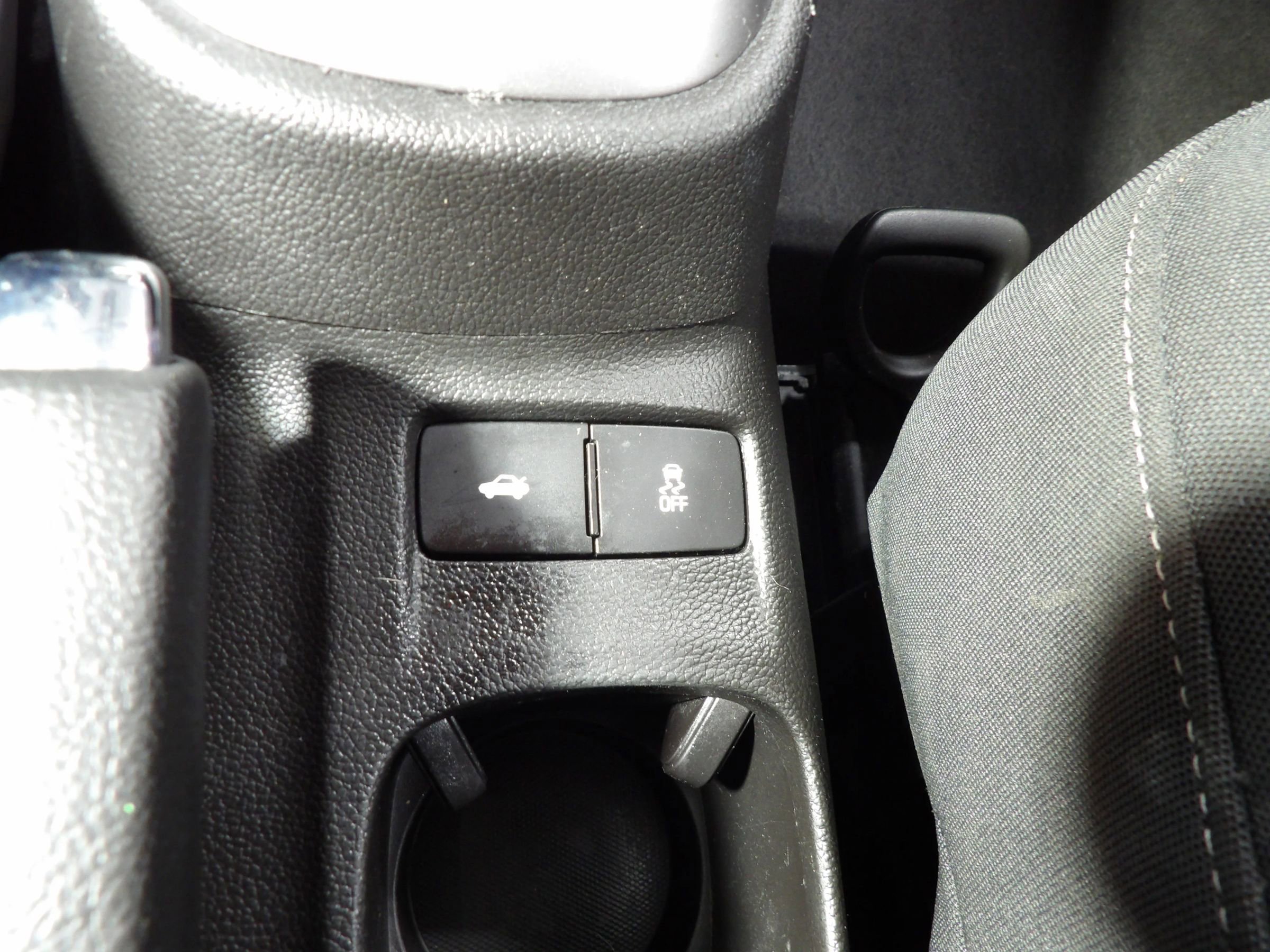 Used 2019 Chevrolet Sonic LT FWD image 14