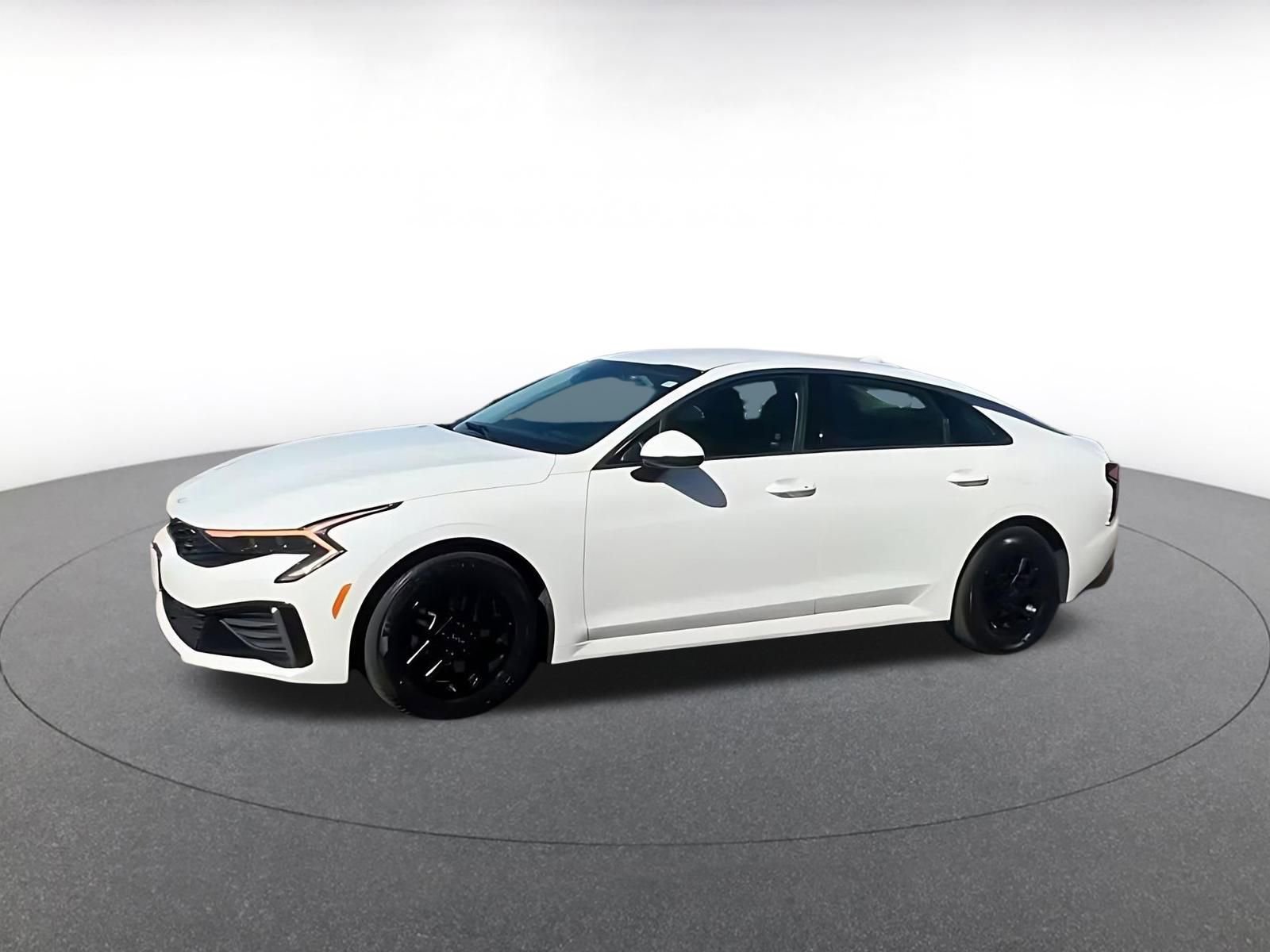 Used 2025 Kia K5 LXS image 8