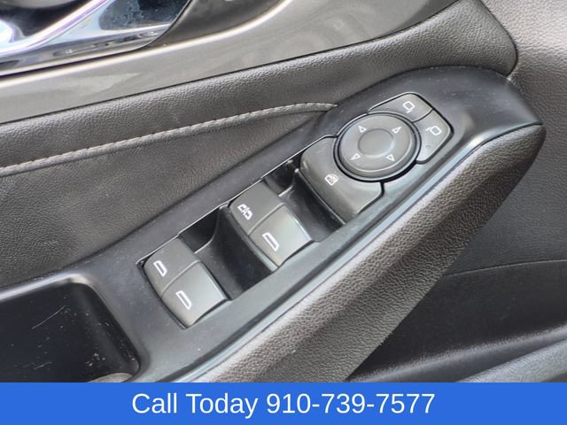 Used 2023 Chevrolet Traverse LT w/ Rear Camera Mirror Package AWD/4WD image 14