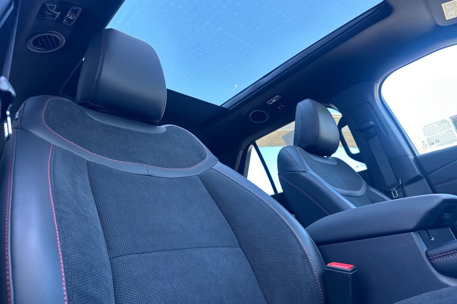 New 2026 Ford Explorer ST w/ Sun And Sound Package image 17