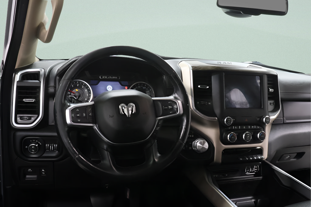 Used 2019 RAM 1500 Laramie AWD/4WD image 9