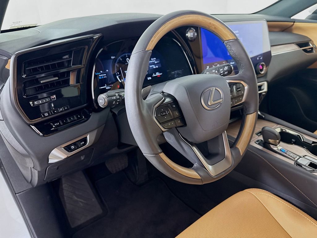Used 2025 Lexus RX 350 Premium image 9