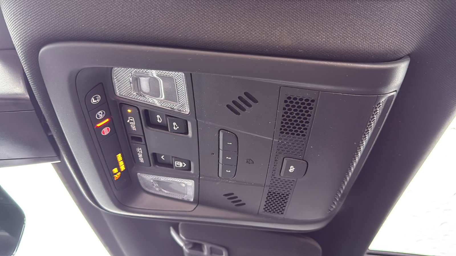 Used 2025 Cadillac XT5 Premium Luxury image 25