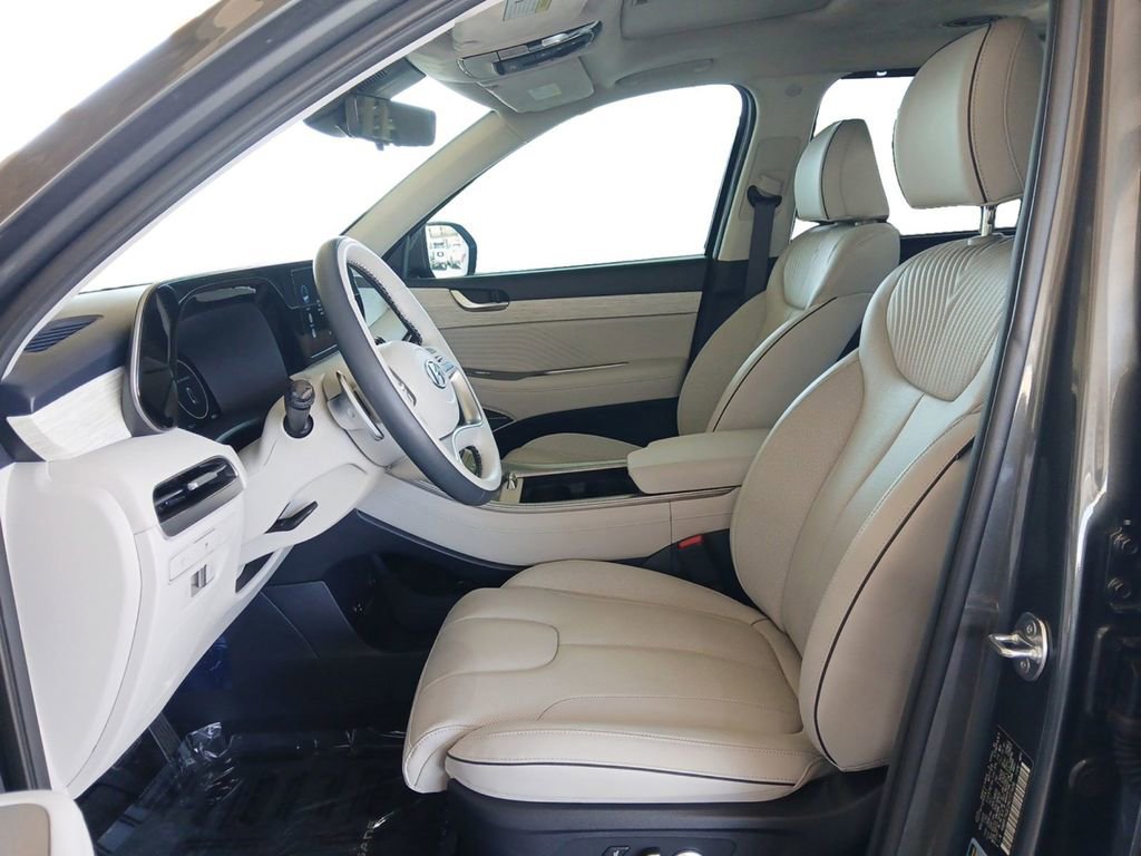 Used 2024 Hyundai Palisade Calligraphy FWD image 9