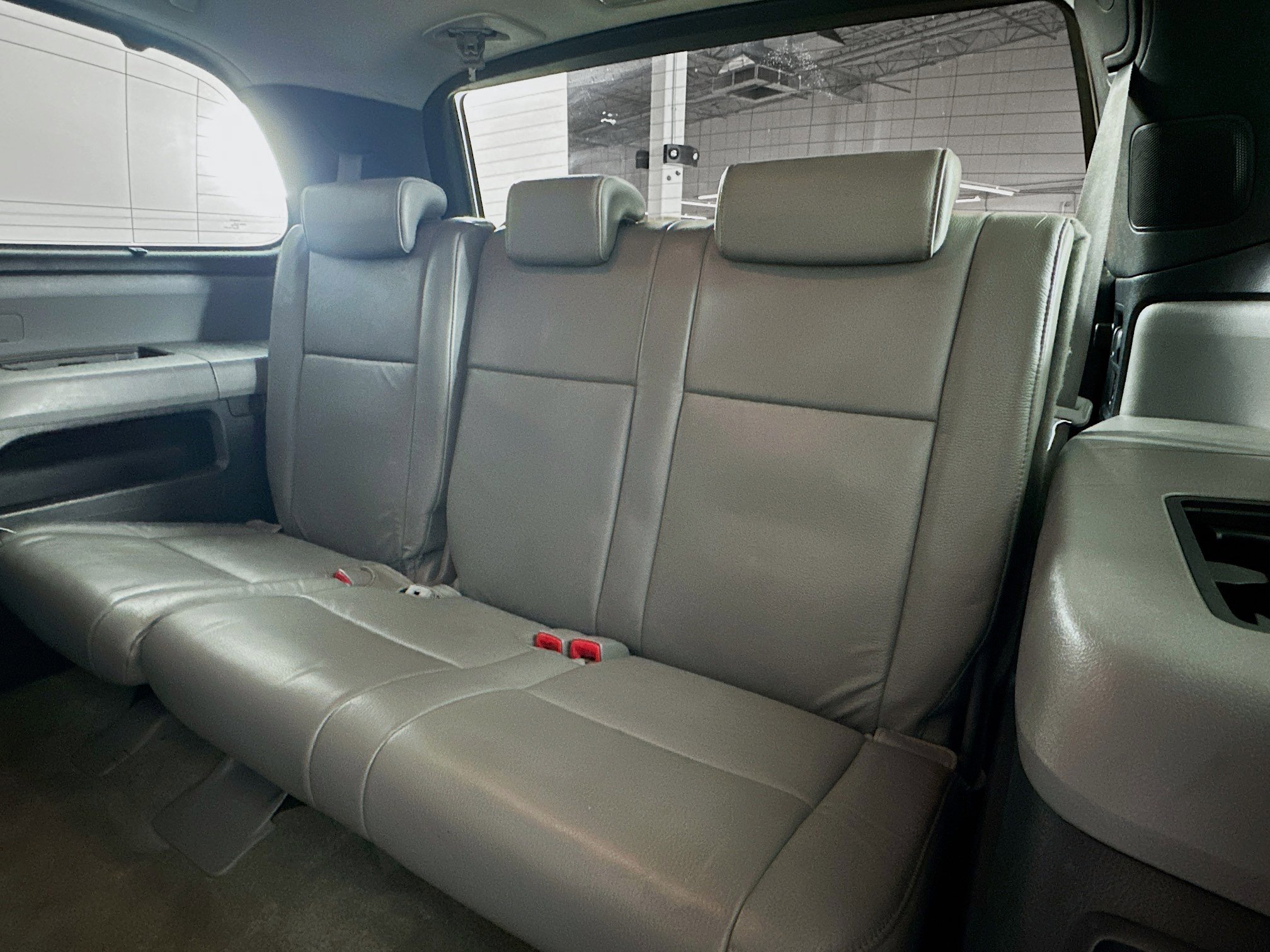 Used 2010 Toyota Sequoia Limited RWD image 30