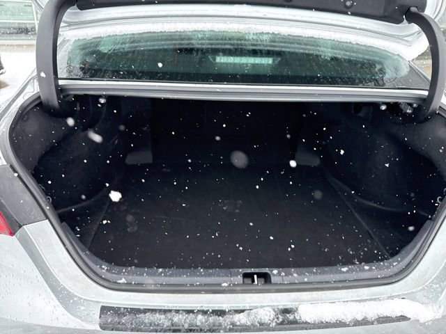 Used 2024 Toyota Camry SE image 29