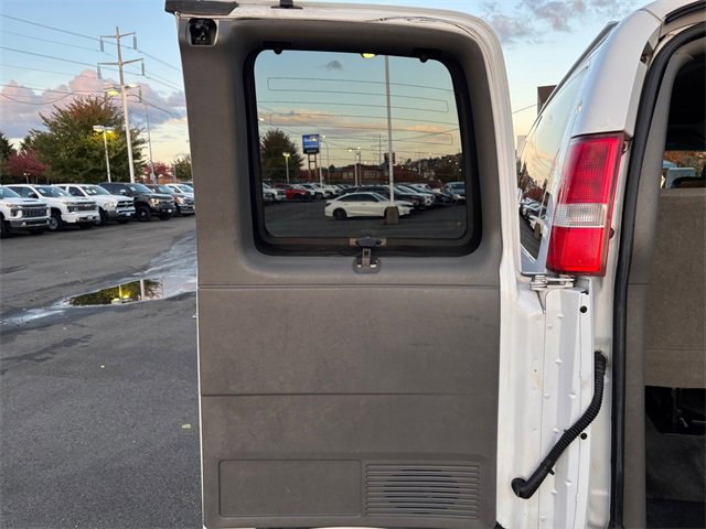 Used 2017 Chevrolet Express 3500 LT w/ LT Preferred Equipment Group image 26