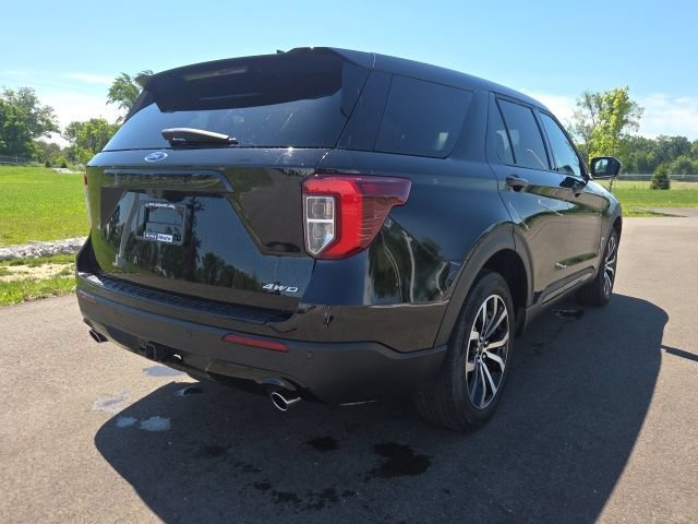 Used 2022 Ford Explorer ST-Line w/ Class IV Trailer Tow Package AWD/4WD image 8