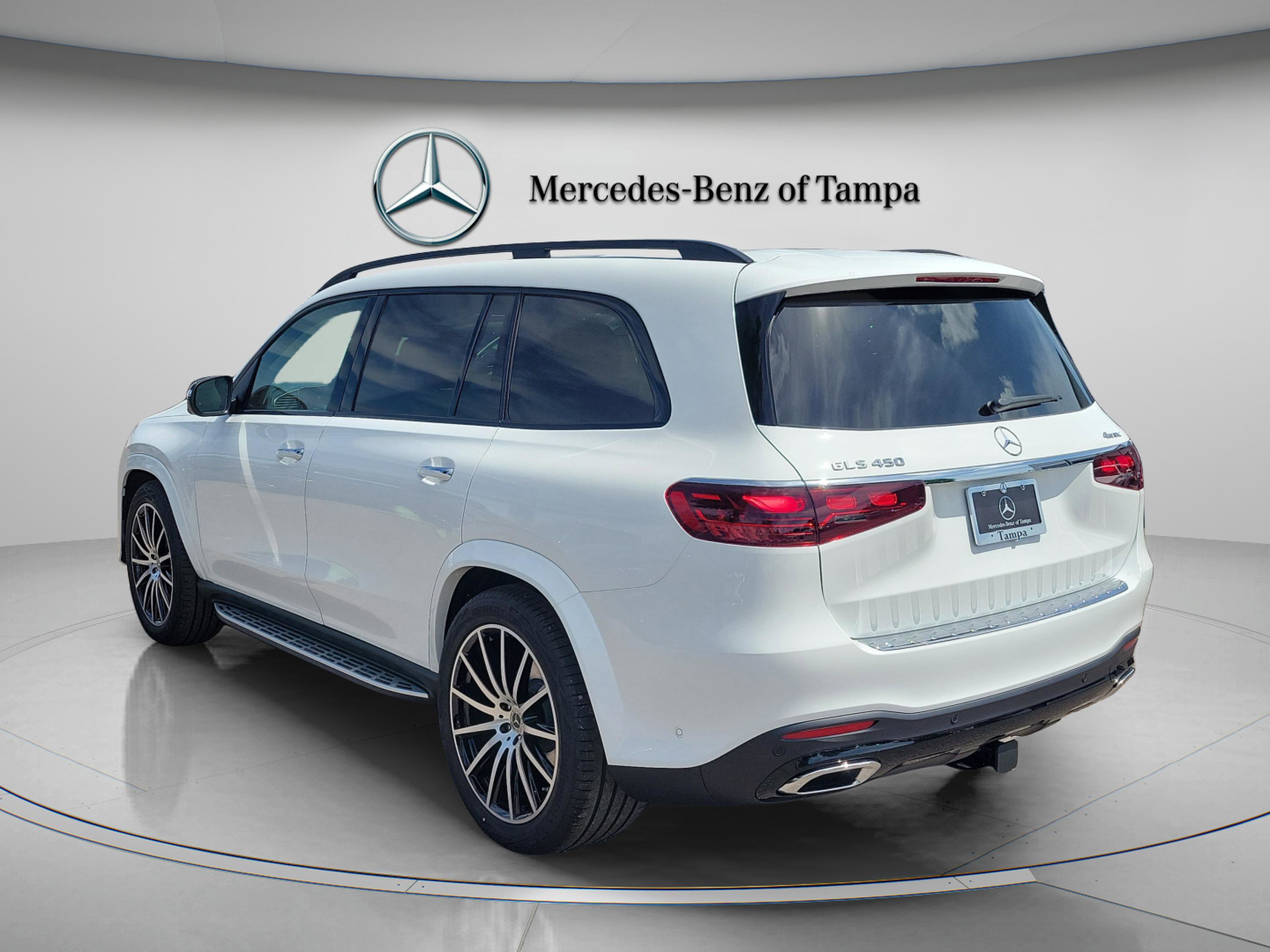 New 2026 Mercedes-Benz GLS 450 4MATIC image 2