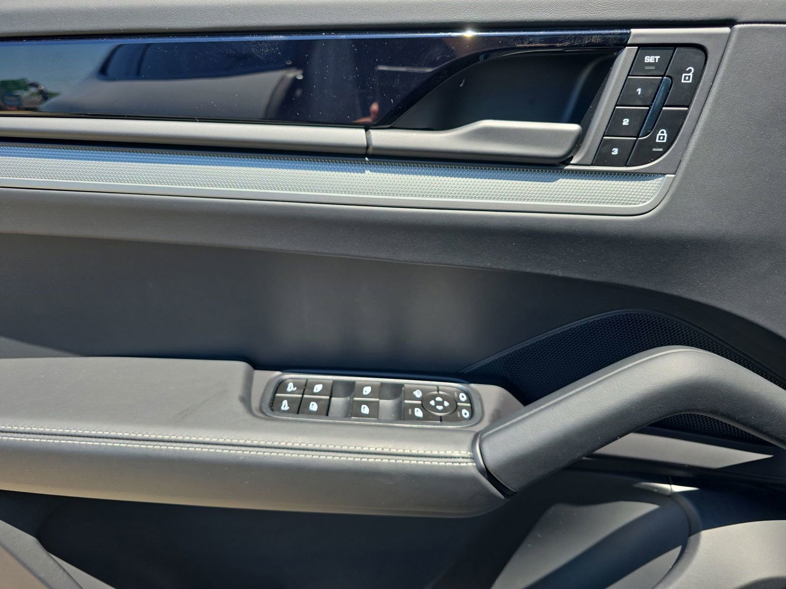 New 2026 Porsche Cayenne S AWD/4WD image 15