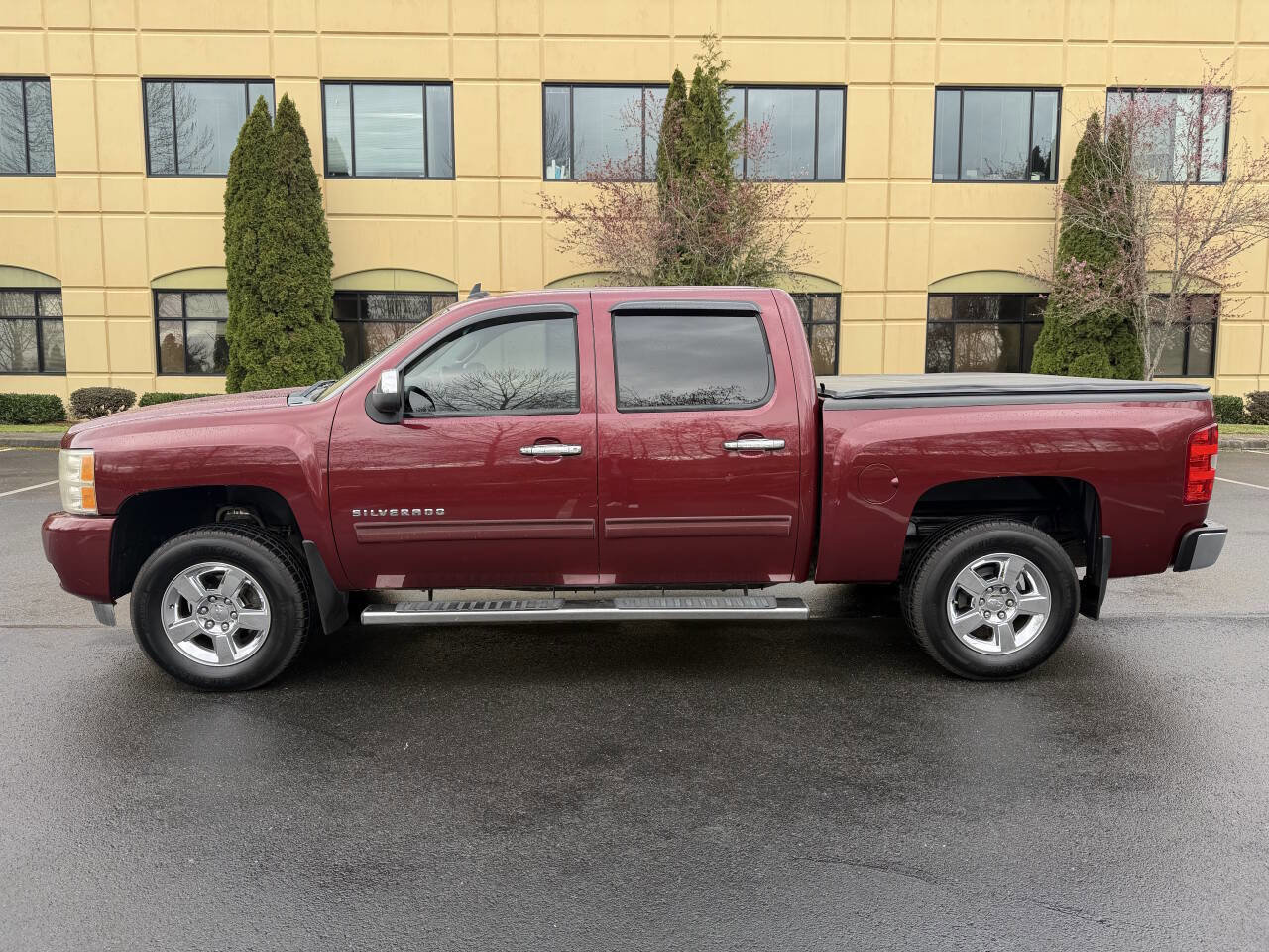 Used 2013 Chevrolet Silverado 1500 LTZ w/ Chrome Essentials Package RWD image 8