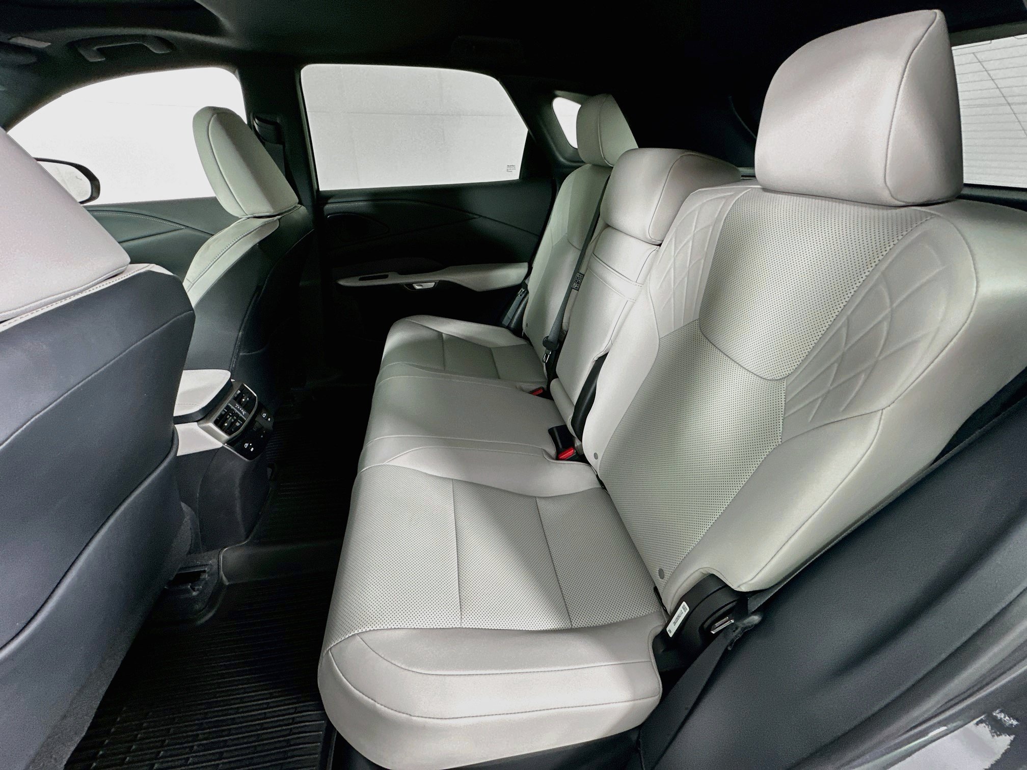 Used 2026 Lexus RX 350 Premium w/ Convenience Package FWD image 24