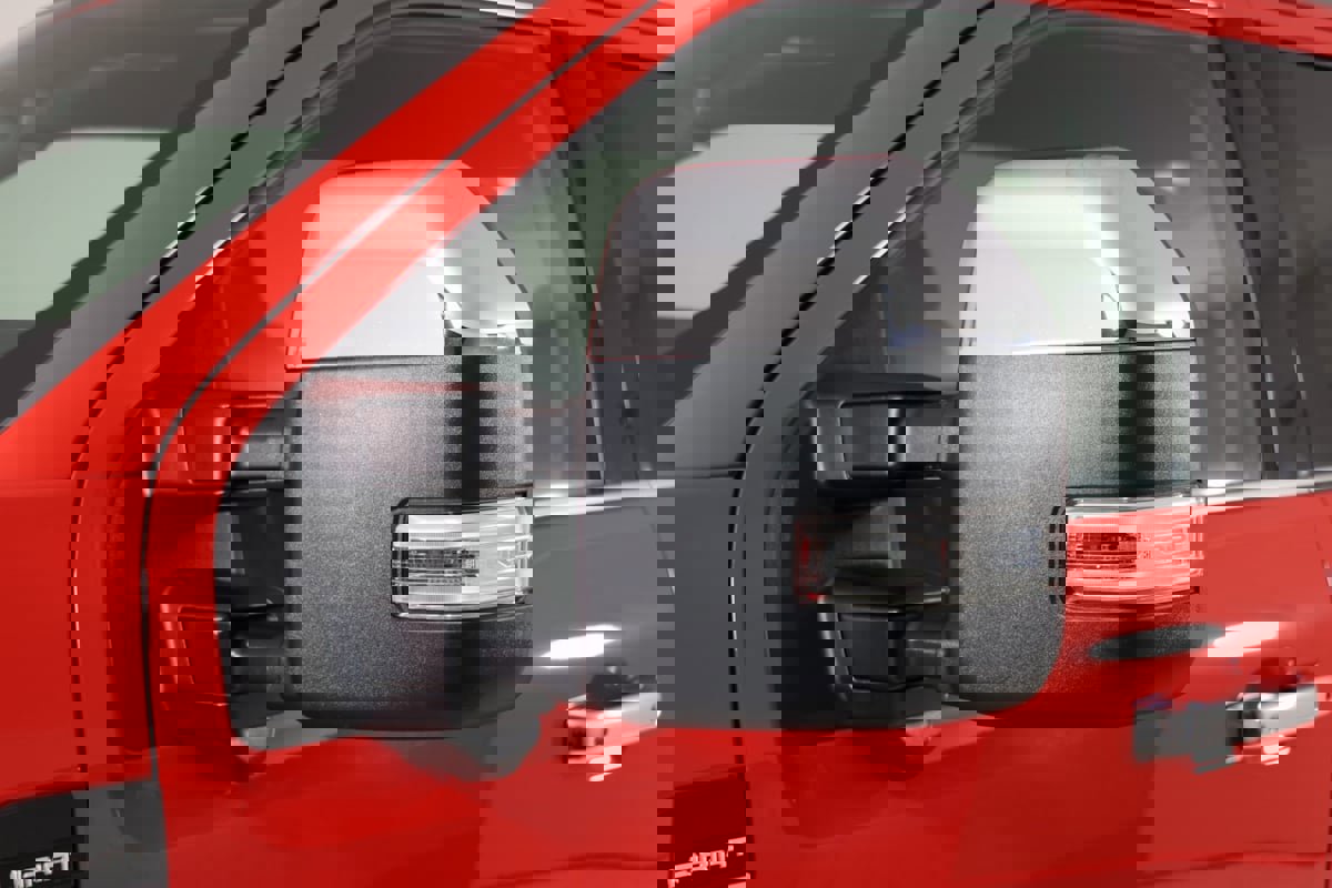 Used 2025 Ford F350 Lariat w/ Chrome Package image 48