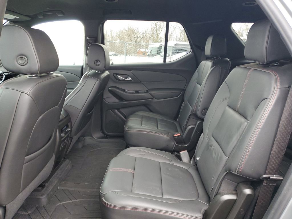 Used 2023 Chevrolet Traverse RS w/ LPO, Floor Liner Package image 28
