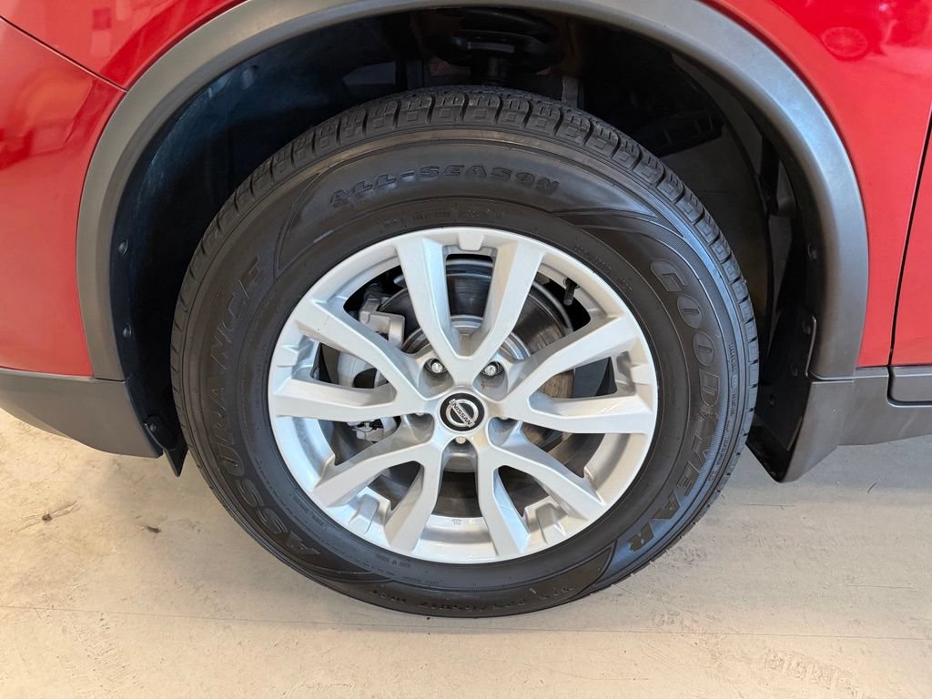 Used 2018 Nissan Rogue SV w/ Premium Package AWD/4WD image 31
