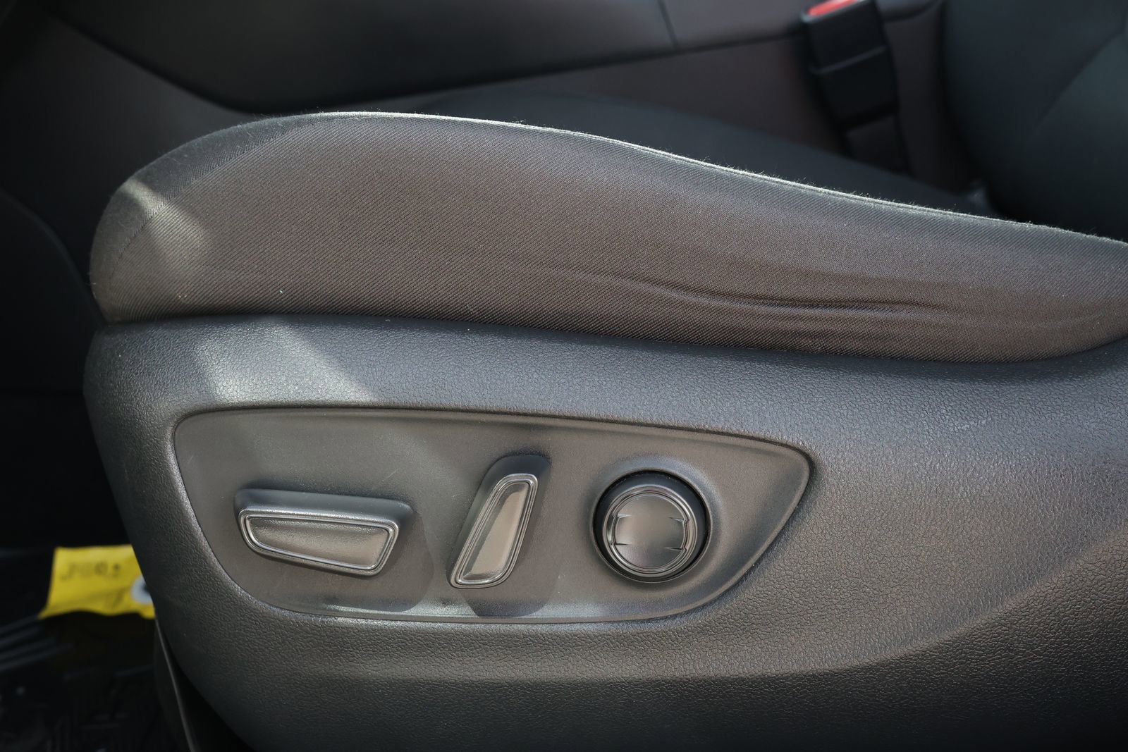 Used 2024 Toyota RAV4 XLE w/ Weather Package image 29