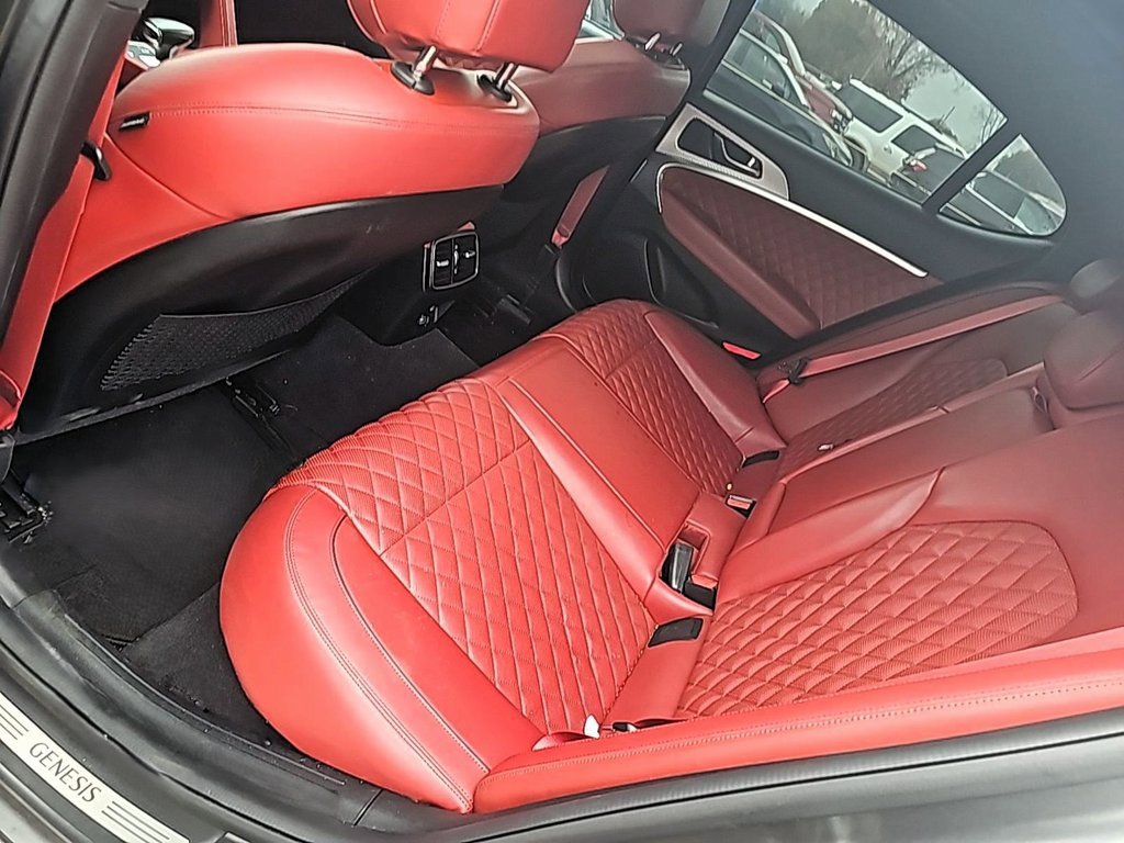 Used 2022 Genesis G70 3.3T Launch Edition image 16