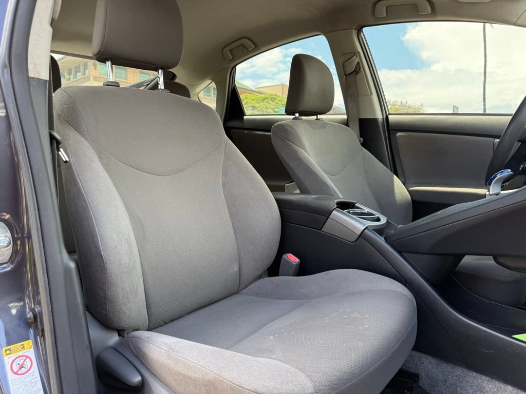 Used 2014 Toyota Prius One FWD image 9