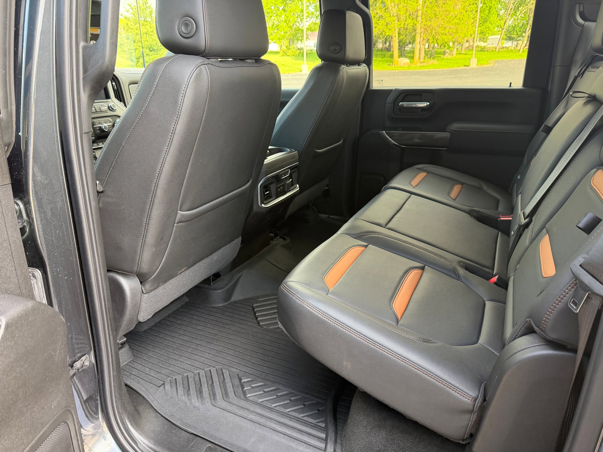 Used 2020 GMC Sierra 2500 AT4 w/ AT4 Premium Package AWD/4WD image 21