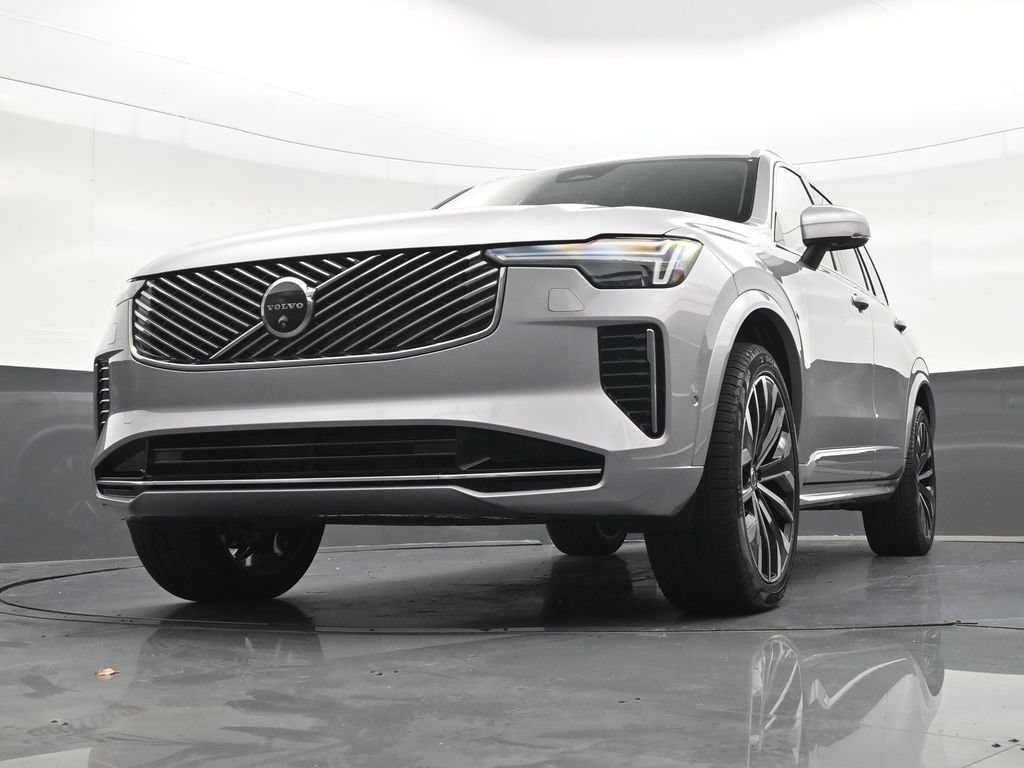 New 2026 Volvo XC90 B6 Plus w/ Protection Package Premier AWD/4WD image 38