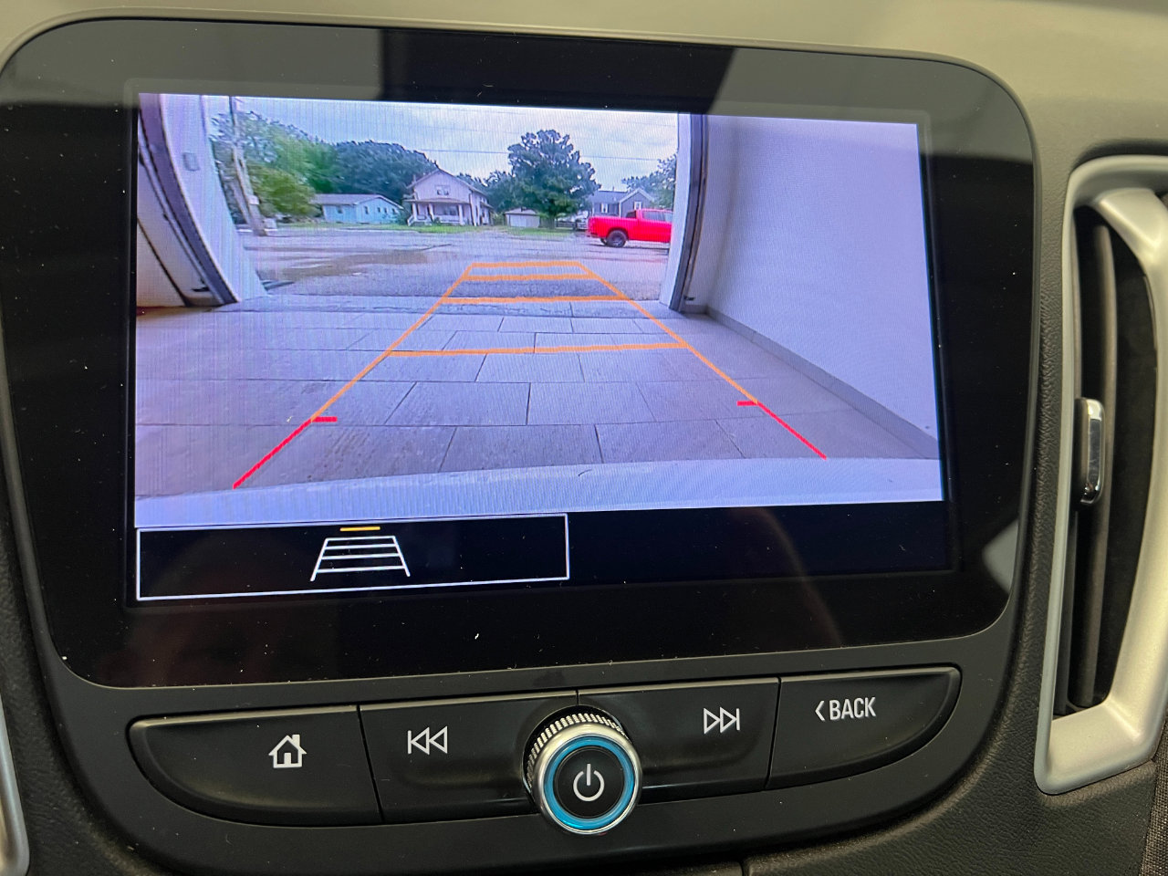 Used 2023 Chevrolet Malibu LT FWD image 46