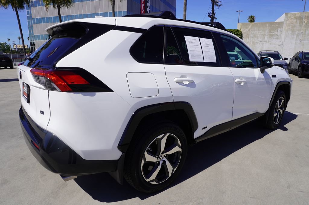 Certified 2024 Toyota RAV4 SE image 7