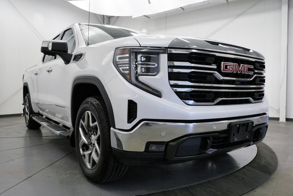 Used 2023 GMC Sierra 1500 SLT w/ SLT Premium Plus Package AWD/4WD image 39