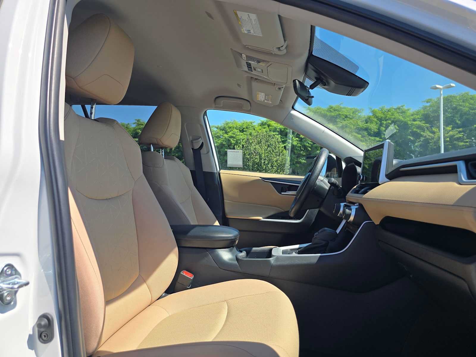 Certified 2025 Toyota RAV4 XLE FWD image 10