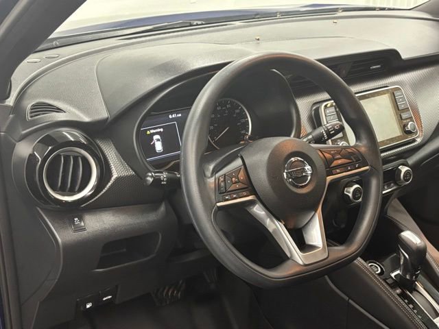 Used 2019 Nissan Kicks SV image 15