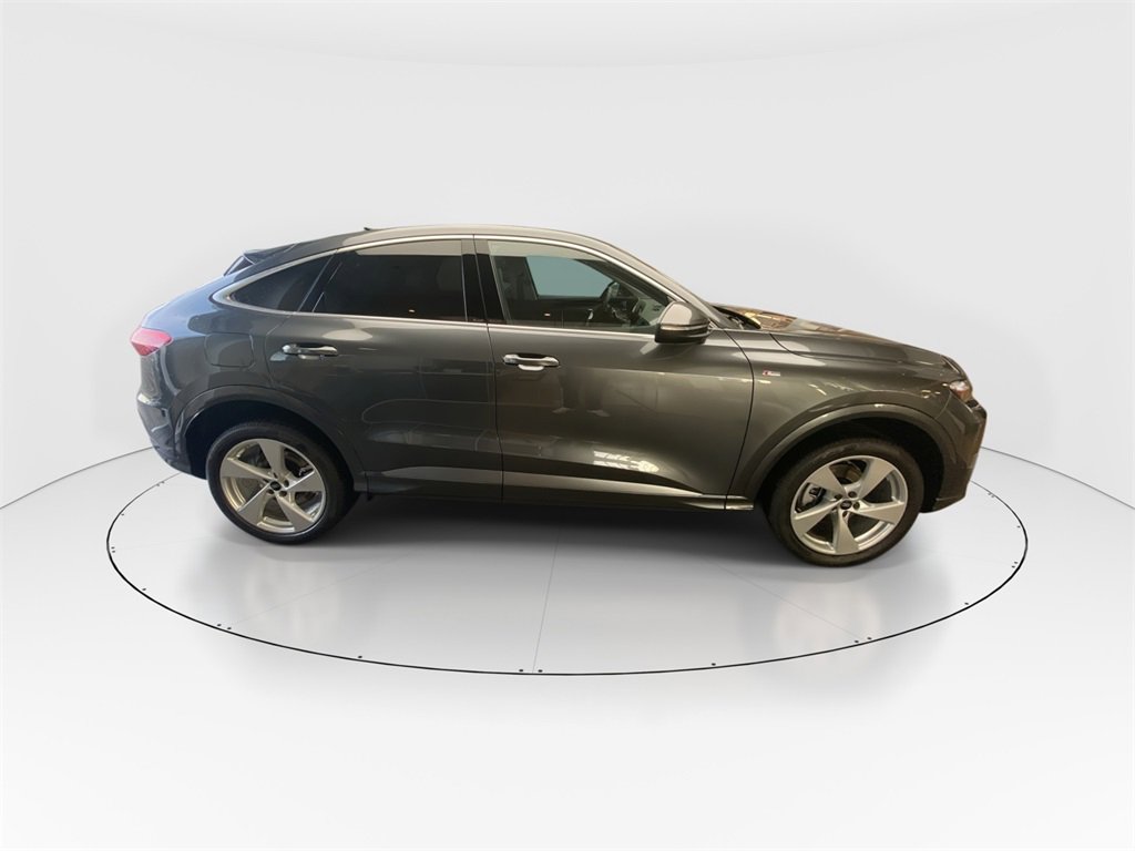 New 2025 Audi Q5 Premium Plus image 9