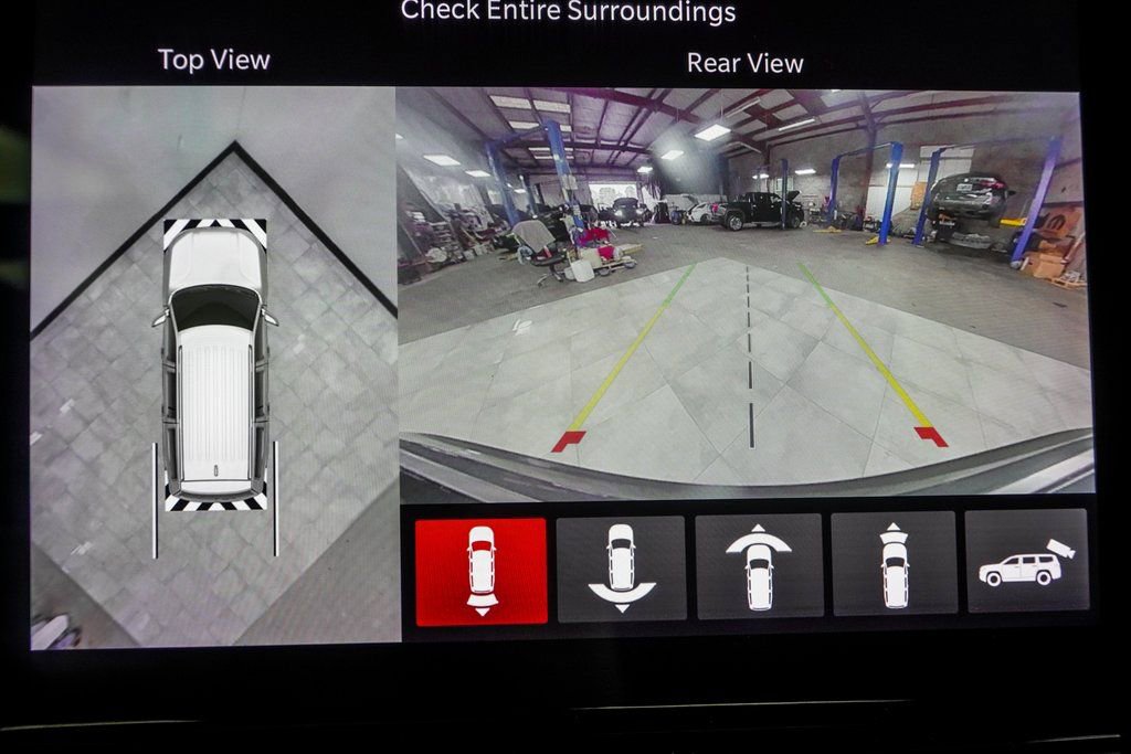 Used 2022 Jeep Grand Wagoneer Series II w/ Convenience Group III image 30