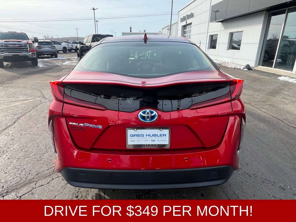 Used 2017 Toyota Prius Prime Advanced image 4